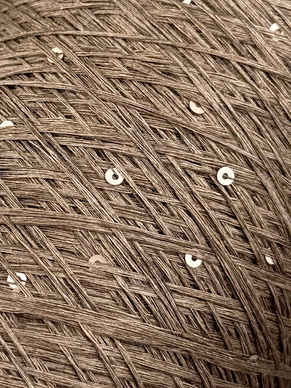 Art. Lino – Fil 100 % lin avec paillettes col. Taupe chaud 580 m / 100 g